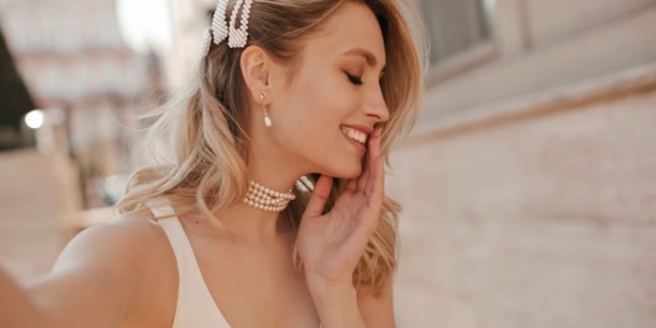 Seturi de bijuterii elegante, pentru cadouri inedite de sarbatori
